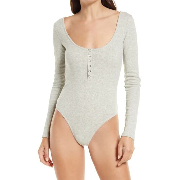 OPEN EDIT NEW $29 Henley Organic Cotton Blend Bodysuit in Heather Gray Medium - Picture 1 of 5